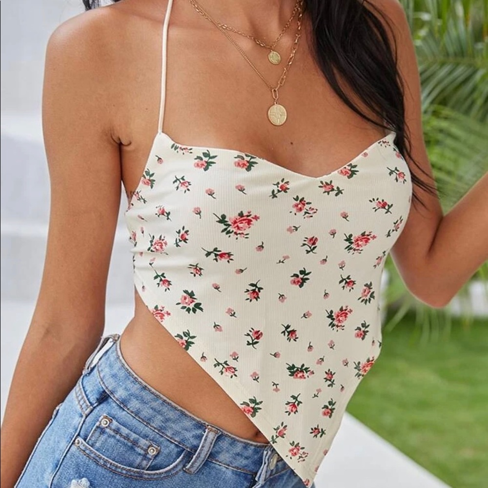 Shein triangle cut top size M